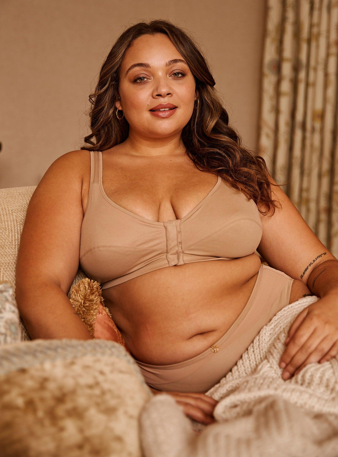 Warm Golden Full Cup Front Closure Silk and Organic Cotton Wireless Bra, view 2 – Juliemay Lingerie